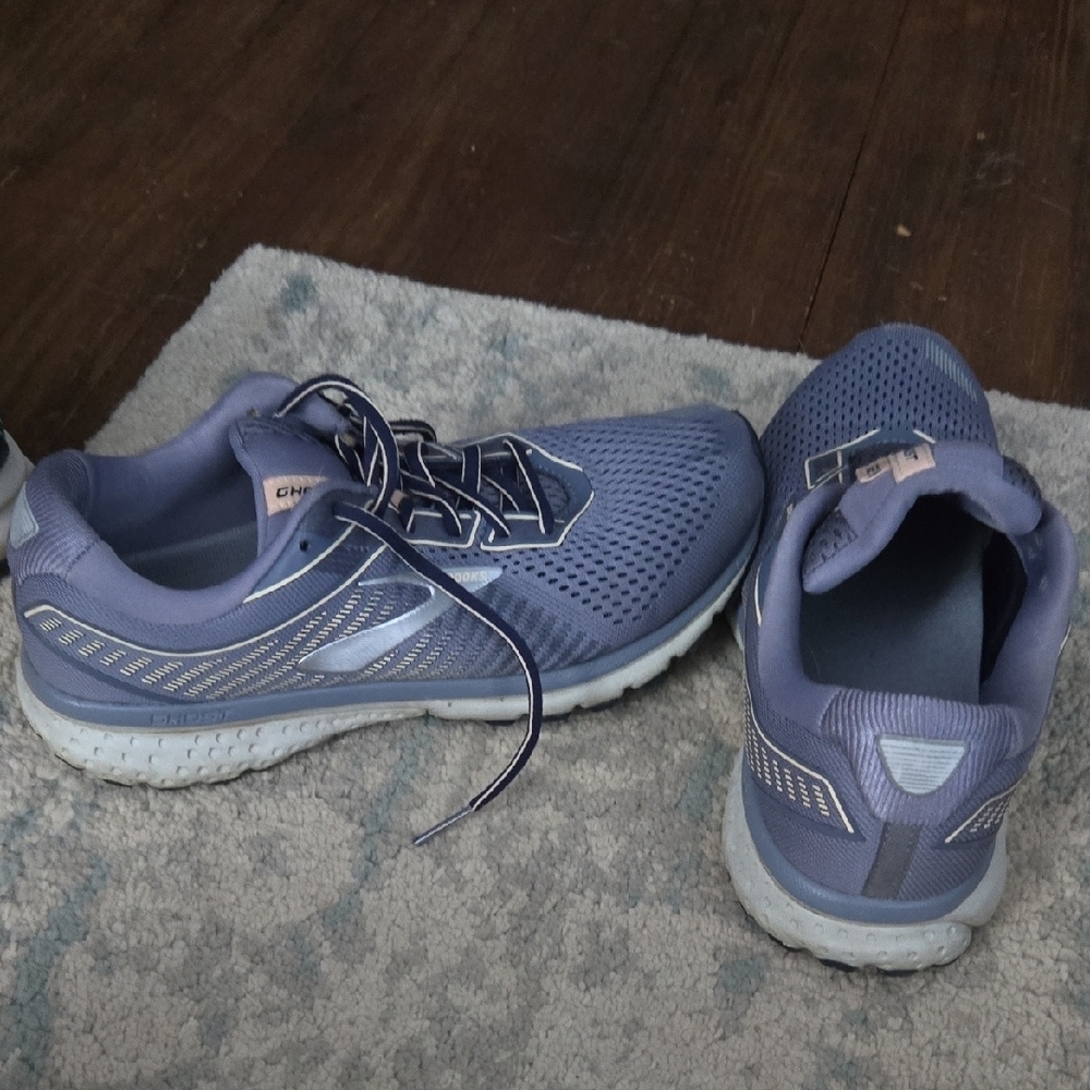 Brooks Ghost 12 Wide Blue Athletic Shoes - Picture 3 of 4